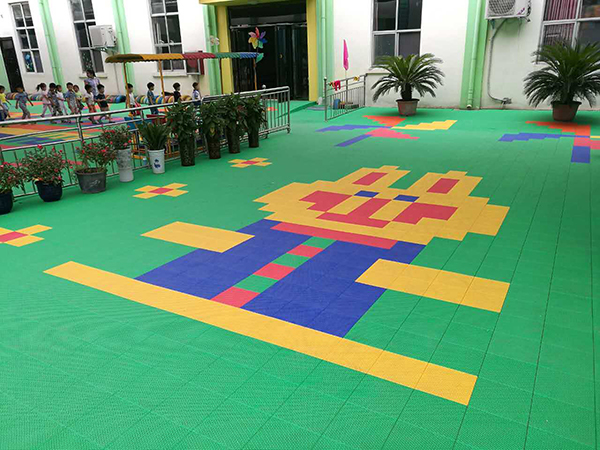 幼儿园悬浮拼装地板施工方案